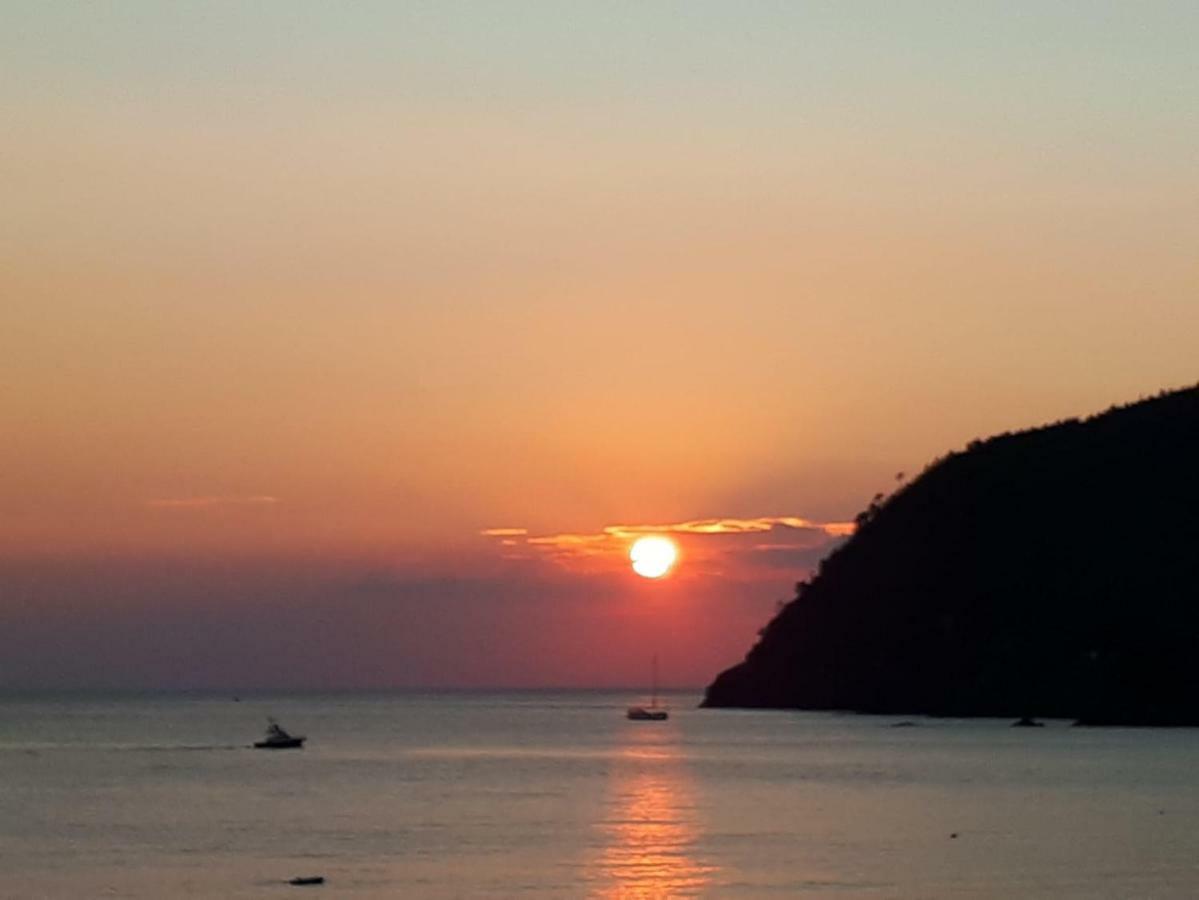 Appartamento Il Golfo Dei Poeti E 5 Terre A 2 Passi La Spezia Exterior photo